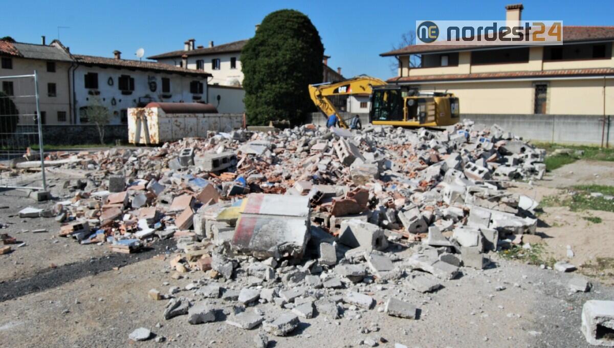 Partiti i lavori di riqualificazione in centro a Prodolone - 
