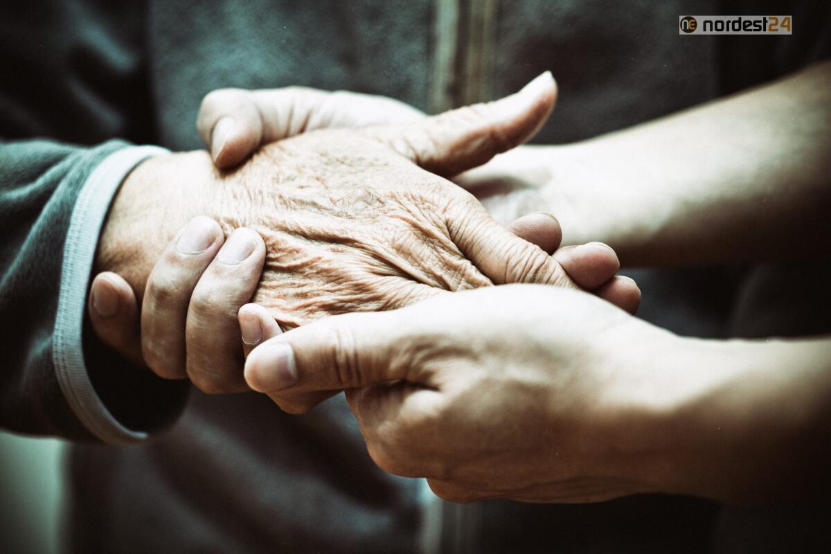 Regione Fvg: "ok percorsi terapeutici persone con demenza-Alzheimer" - 