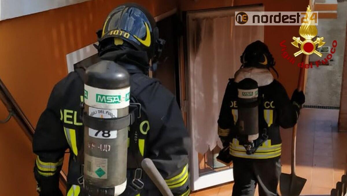 Incendio di una caldaia a legna in uno scantinato a Mereto di Tomba - 