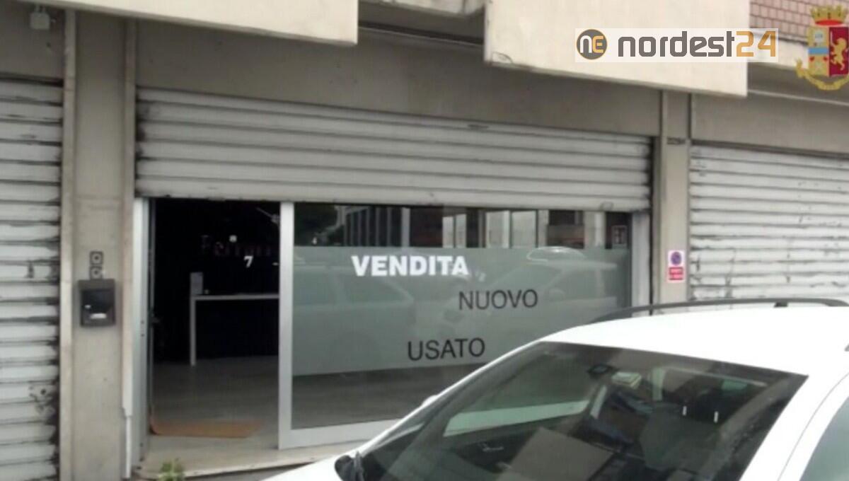Vendevano auto di lusso "fantasma": 17 truffati per 300mila euro - 