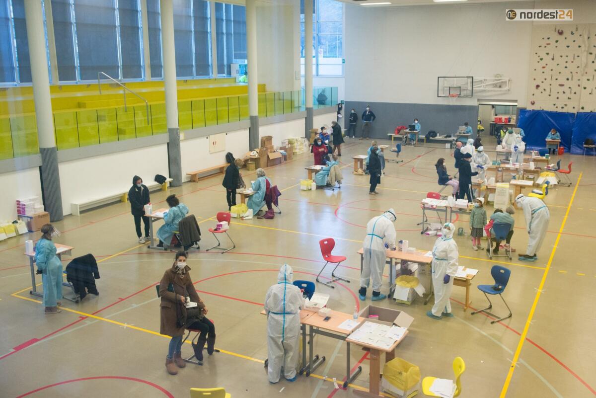 Covid Alto Adige, riaprono i negozi dopo 6 settimane - 