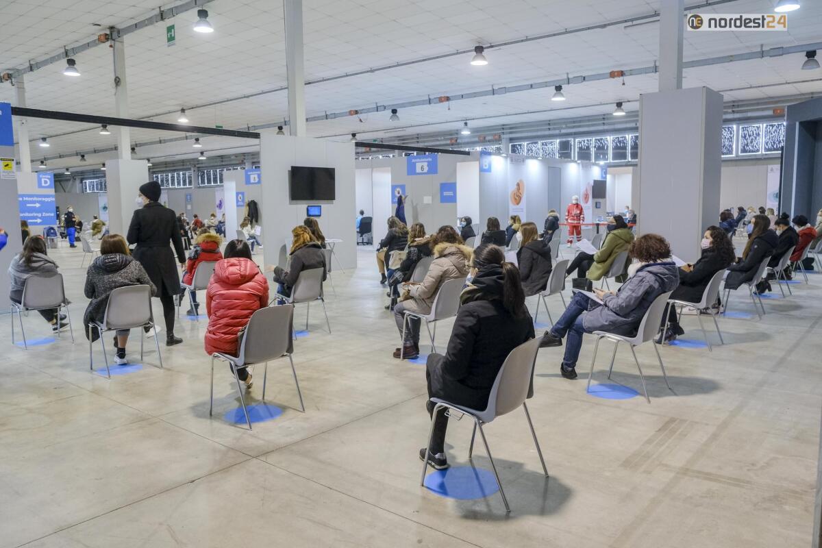 Vaccini, 561 disdette in Fiera a Padova tra sabato e domenica - 