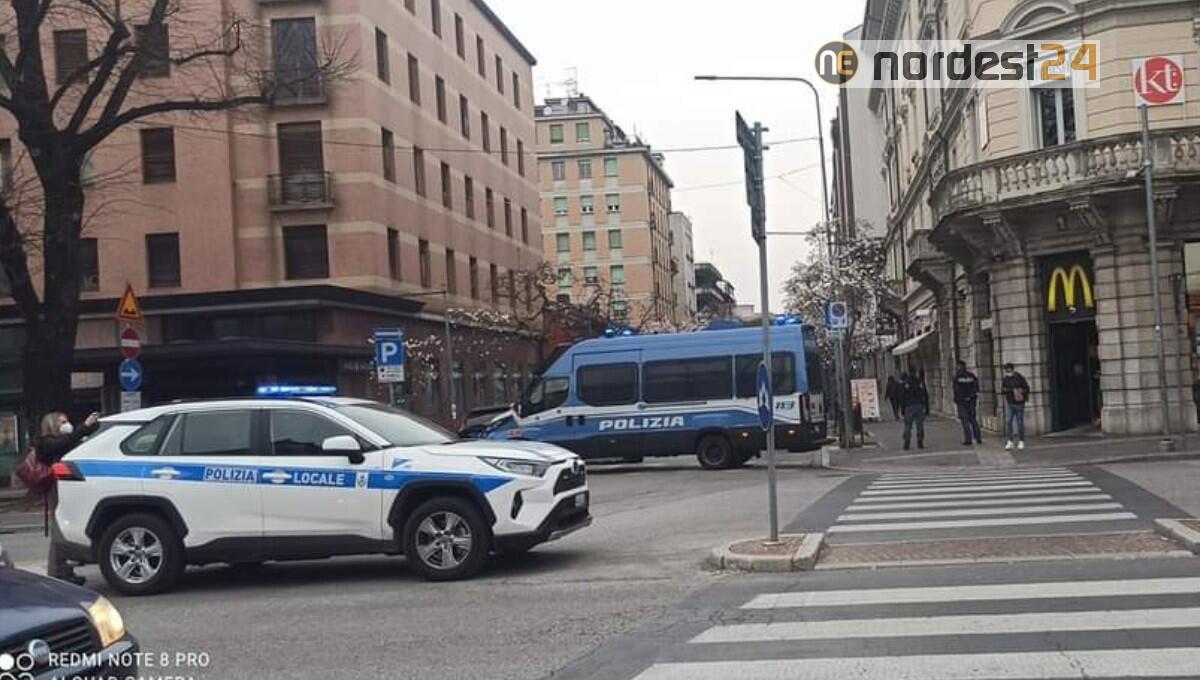 Udine al setaccio: blitz con oltre 100 operatori di Polizia - 