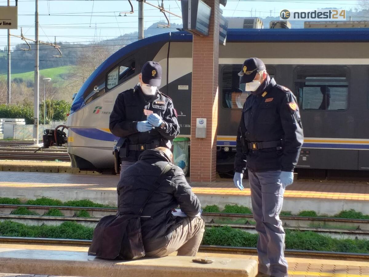 Controlli straordinari della polizia nelle stazioni del Fvg - 