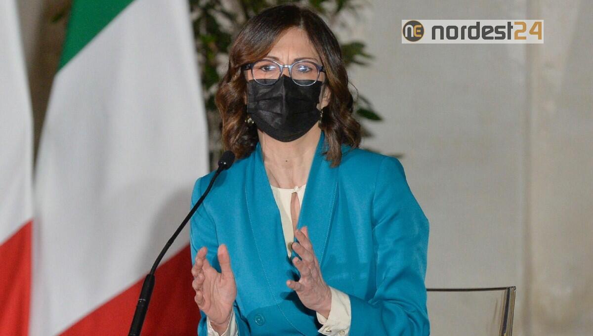 Gelmini: check su misure decreto ogni 2 settimane, falso coprifuoco fino 31/07 - 