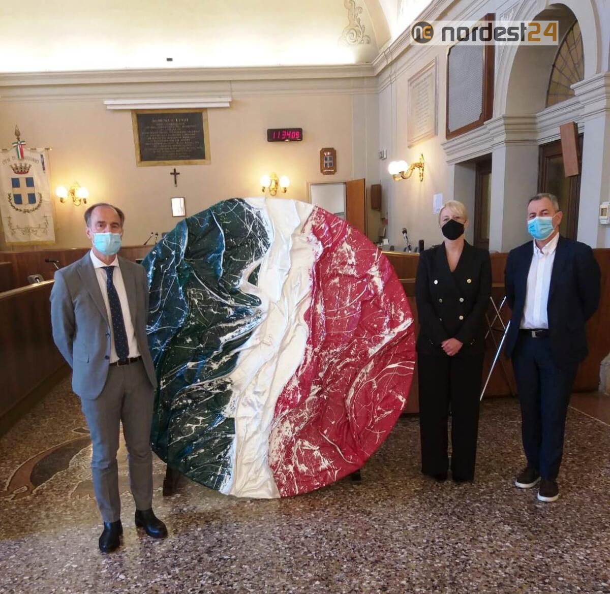 L’artista Eleonora Bottecchia dona “L’onda della Vittoria” alla citta’ di Conegliano - 