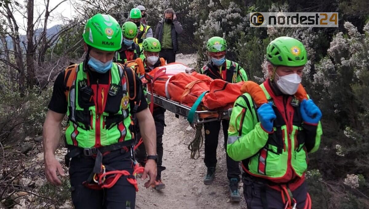 Colta da malore sui monti: soccorsa 21enne e trasferita all'ospedale - 