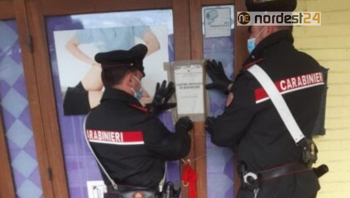 Centro estetico e massaggi fuorilegge: chiuso dai Carabinieri - 