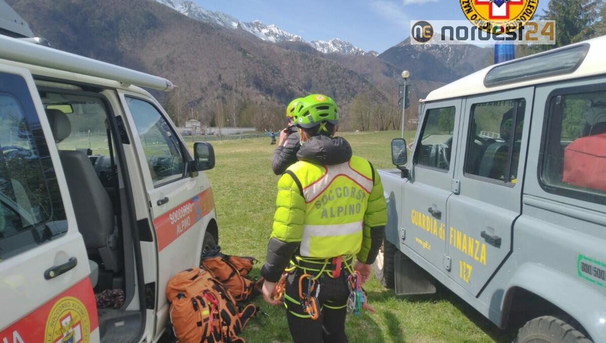 Scivola per 50 metri sulla neve gelata in Val Resia: ferito un uomo - 