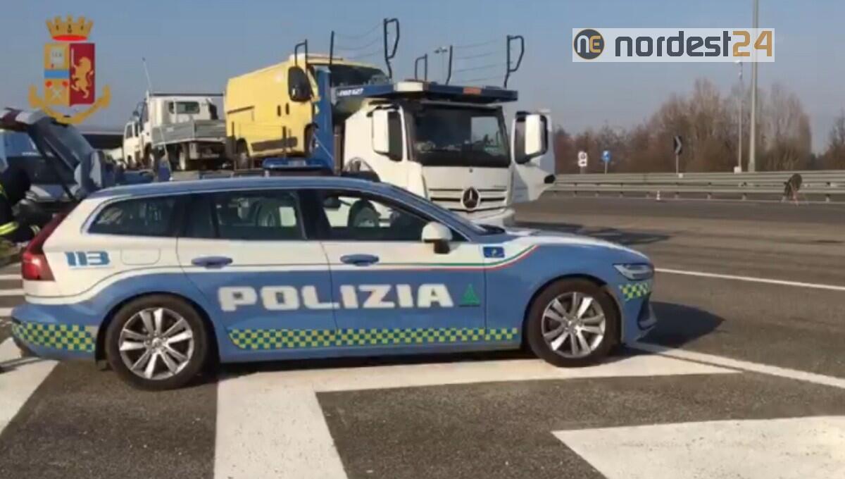 Sul camion "a carte coperte": maxi multa della Stradale in A28 a Villotta - 