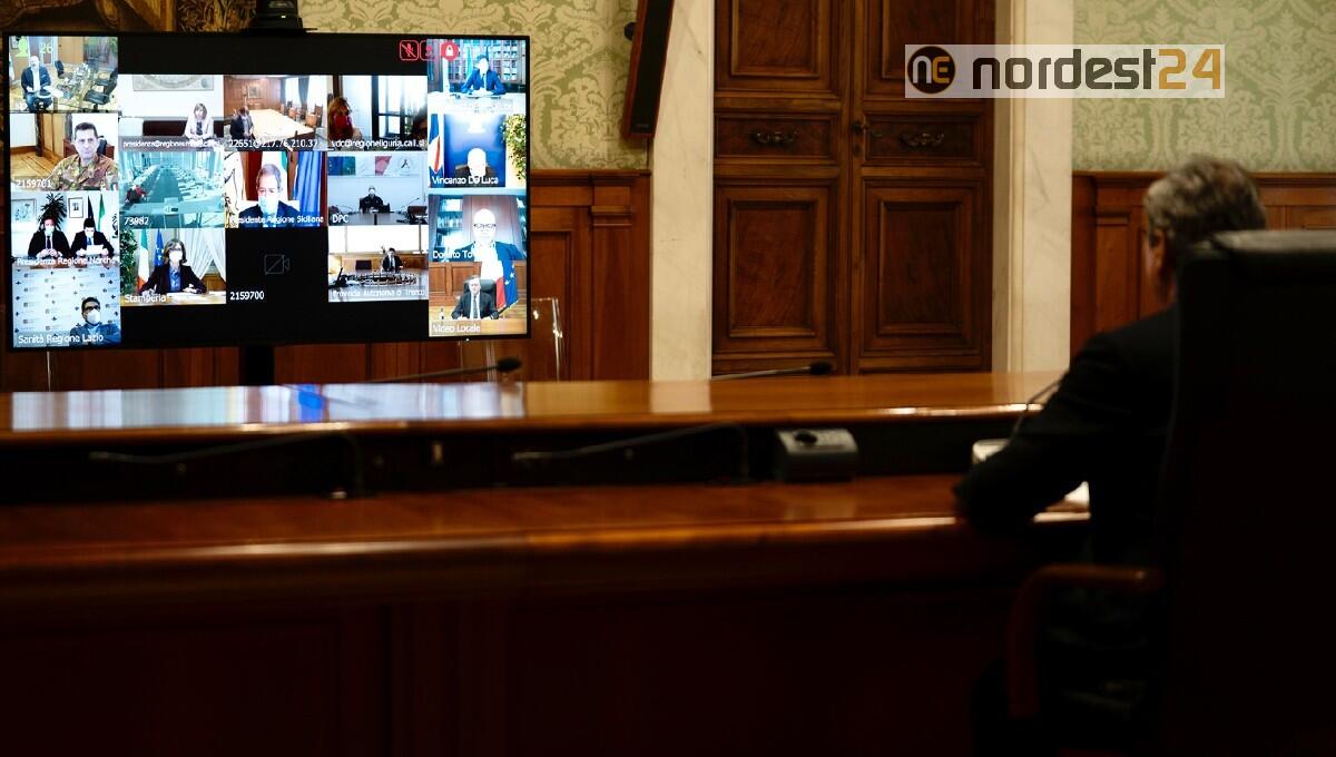 Covid, incontro Governo-Regioni mercoledì su modifica Rt - 