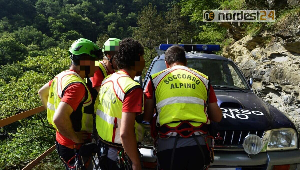 Sbagliano direzione: recuperate due escursioniste sul greto del Maè - 