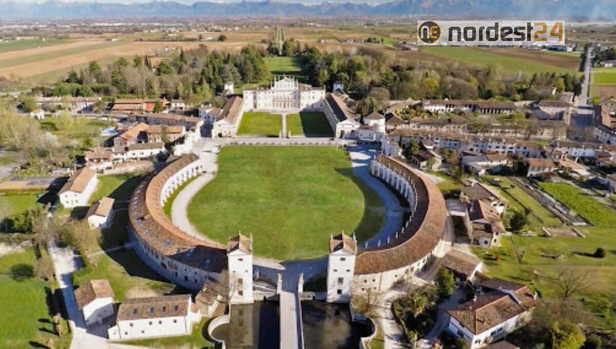 Vaccini: 1.808 adesioni alle 18 per la due giorni hub a Villa Manin - 