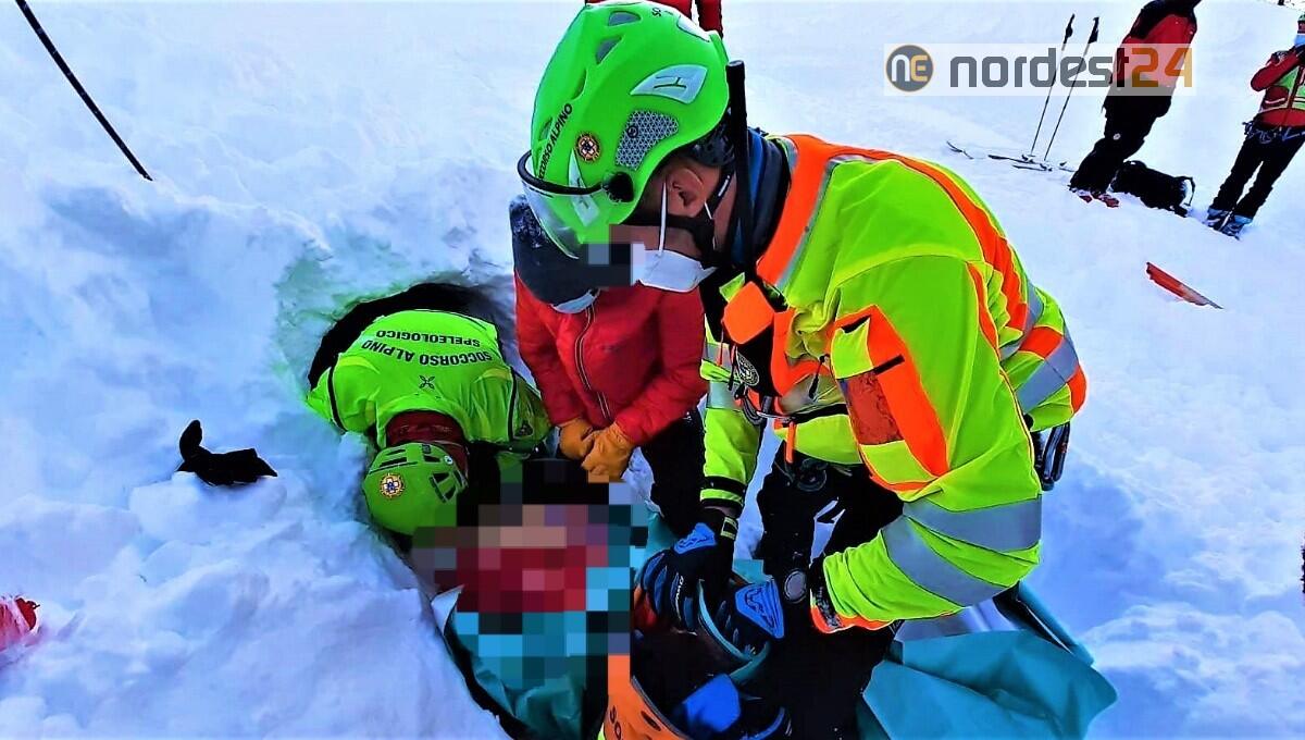 Un'altra valanga: scialpinista trascinato a valle - 