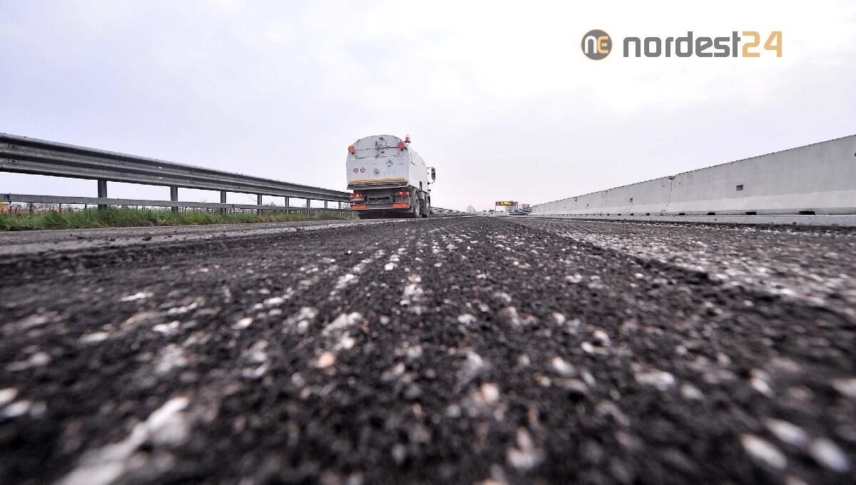Autovie, stesa asfalto drenante in Autostrada: lavori e chiusure - 