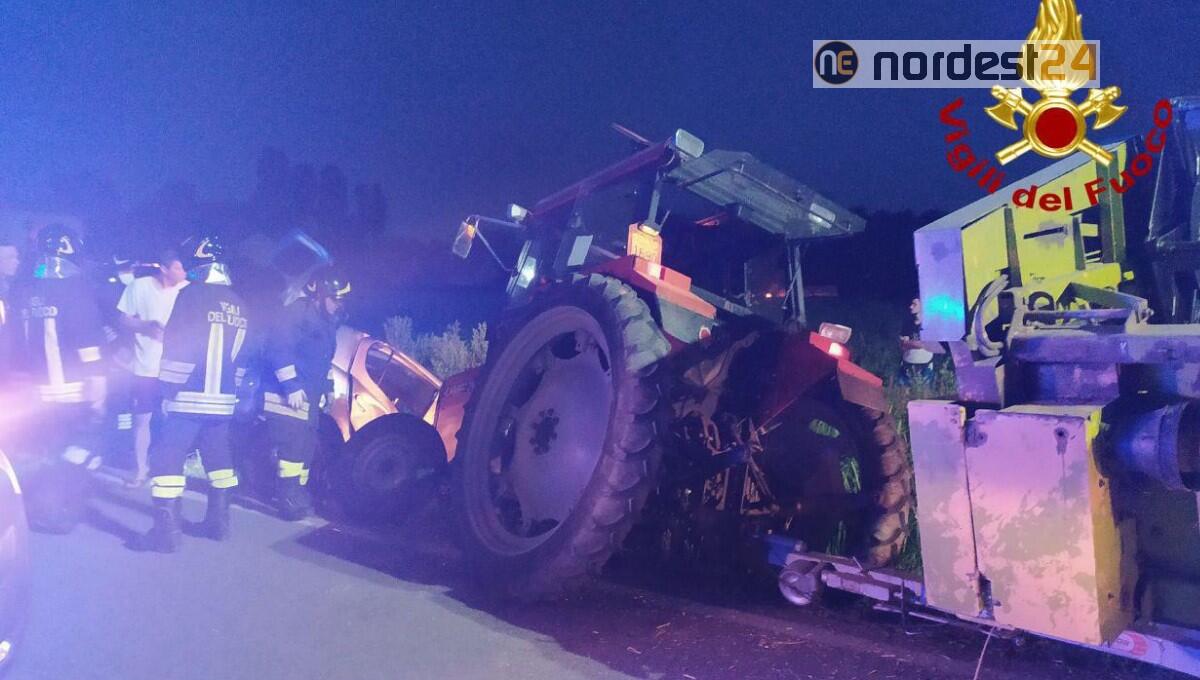 Incidente tra un trattore e un'auto: ferito l’automobilista - 