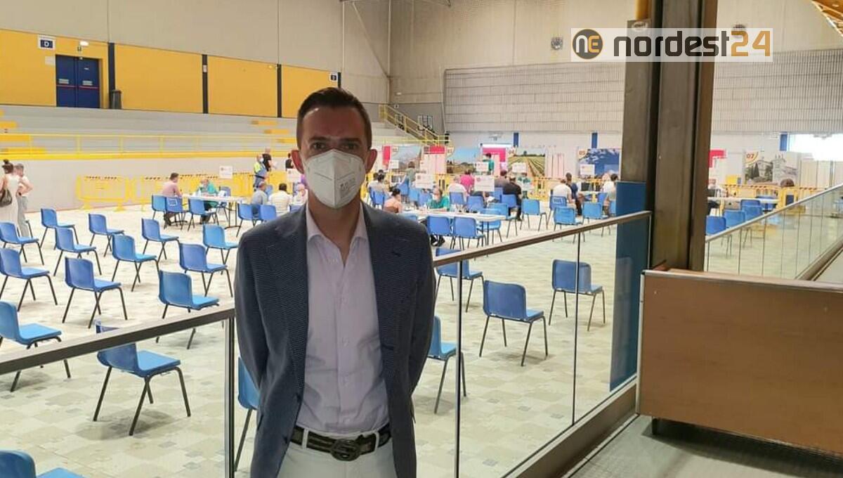 Lignano, aperto l’Hub vaccinale presso la palestra comunale - 