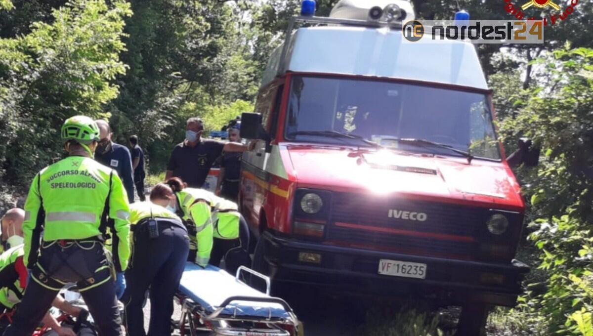 Trieste, soccorsa 58enne scivolata dalla ferrata da circa 6 metri - 
