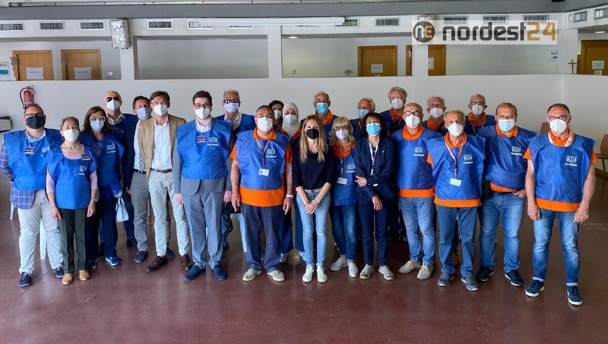 Ulss4, sono 47 i volontari che affiancano il personale nell'immunizzazione dal Covid-19 - 