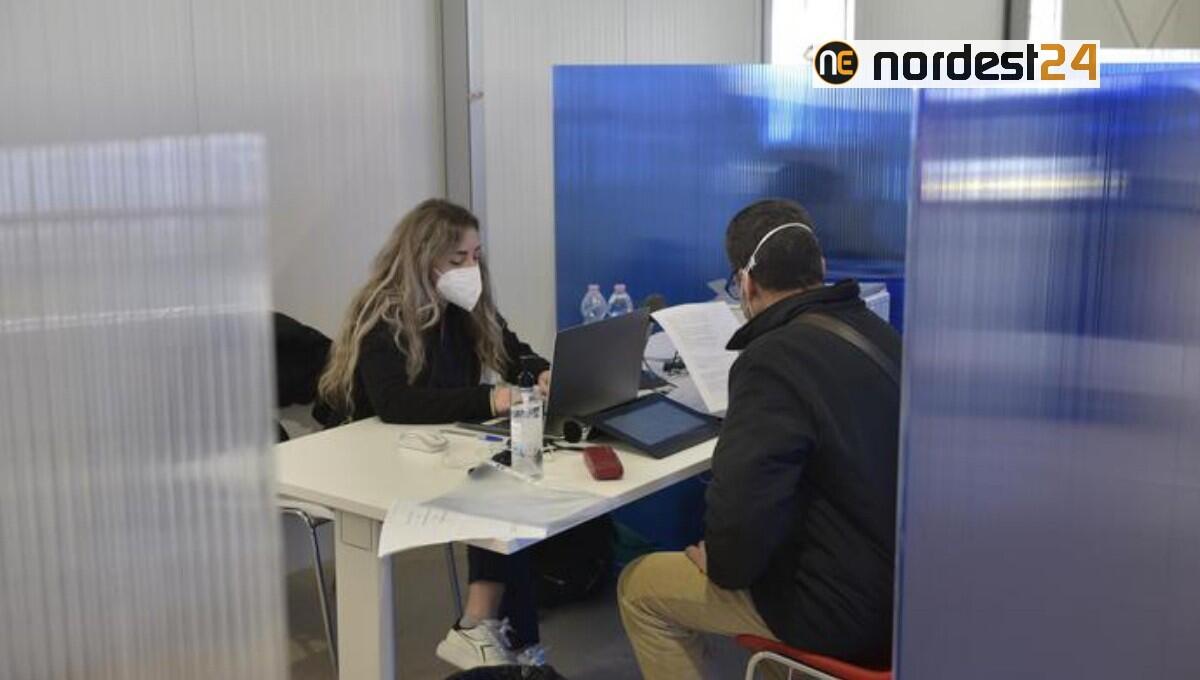 Vaccinazioni, 29.831 prenotazioni fascia 16-39 alle 12:00 - 