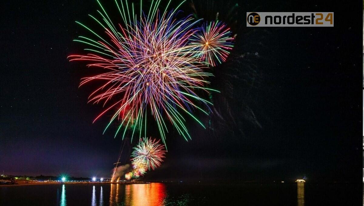 A Bibione tornano i fuochi d'artificio: domenica 20 giugno il primo spettacolo pirotecnico - 