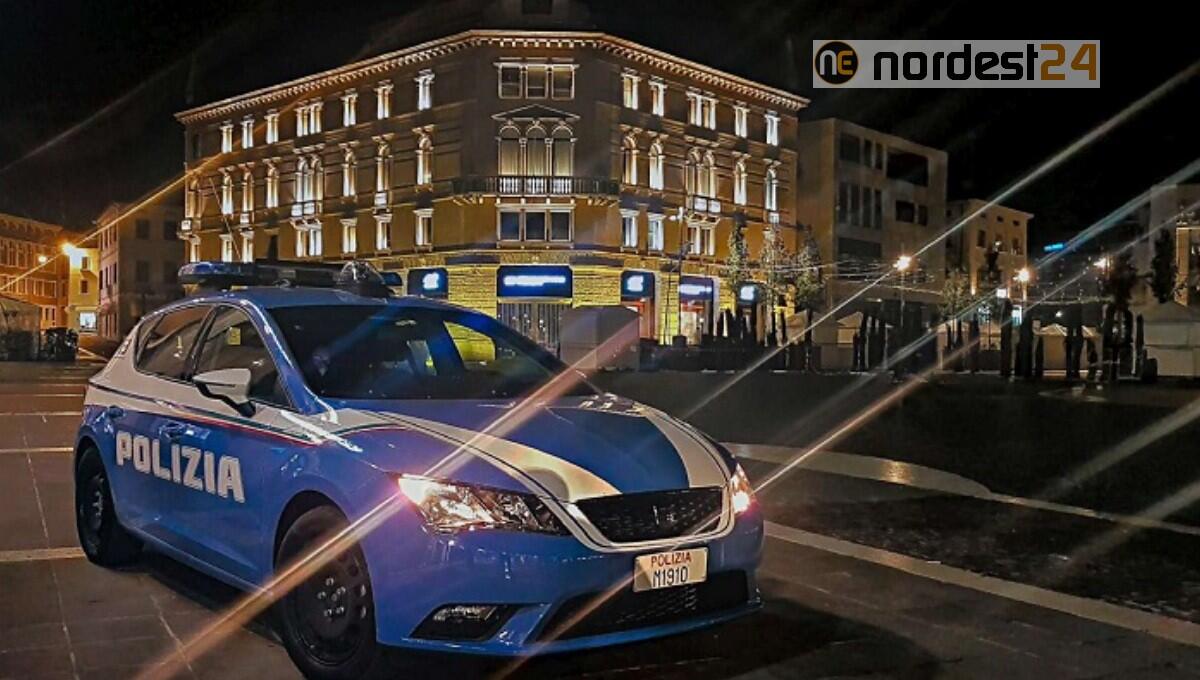 Pordenone, spaccate in Piazza Risorgimento: individuati i 2 giovani responsabili - 
