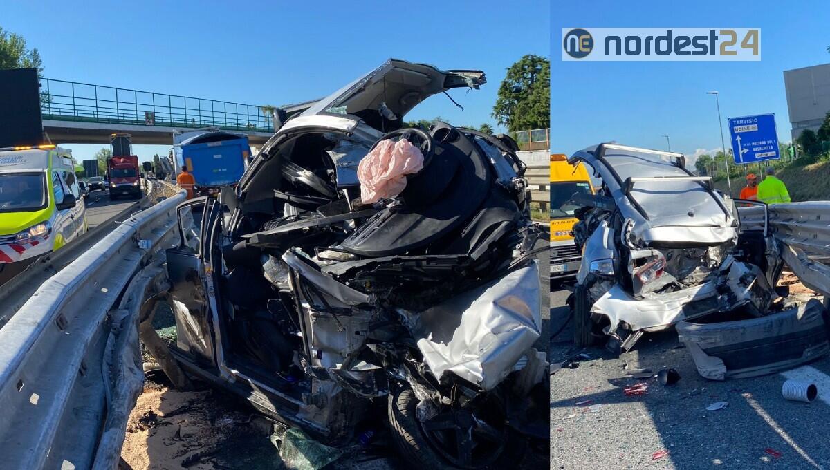 Inferno in Tangenziale: auto schiacciata da un camion, traffico bloccato - 
