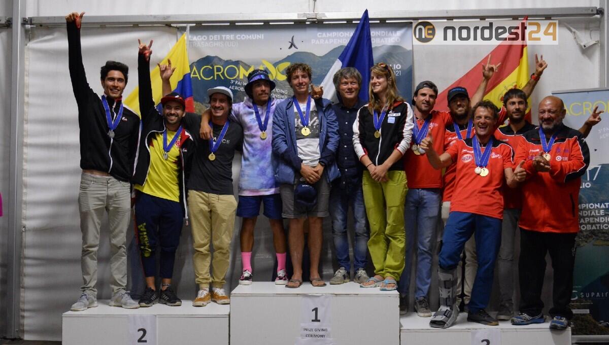 Lago dei Tre Comuni, si è concluso il 3° Campionato del Mondo FAI di Parapendio Acrobatico - 