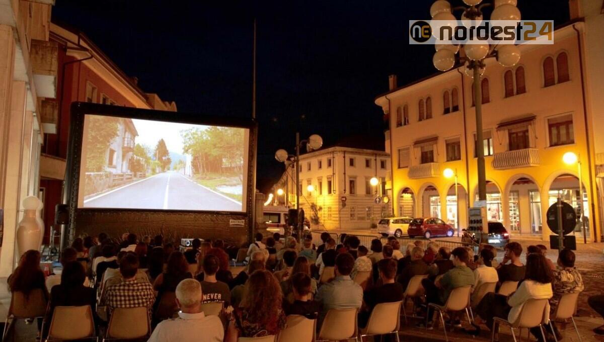 Debutta la sesta edizione della rassegna del cinema itinerante - 