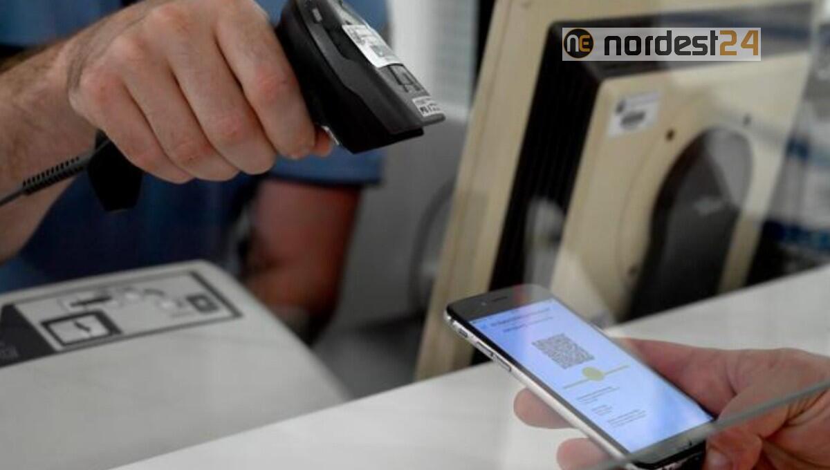 Francia, niente mascherina per chi ha il Green pass - 