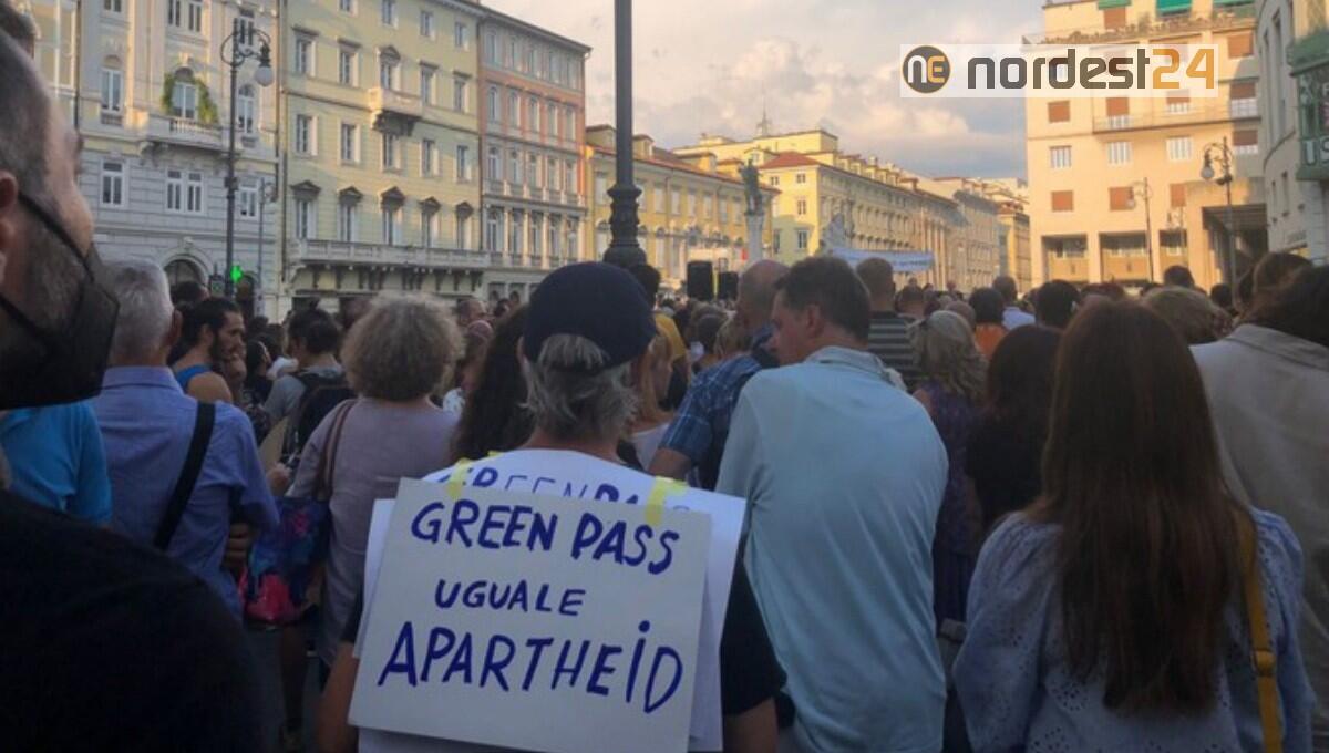Green pass, oggi pomeriggio proteste in tutta Italia: l'elenco delle piazze - 