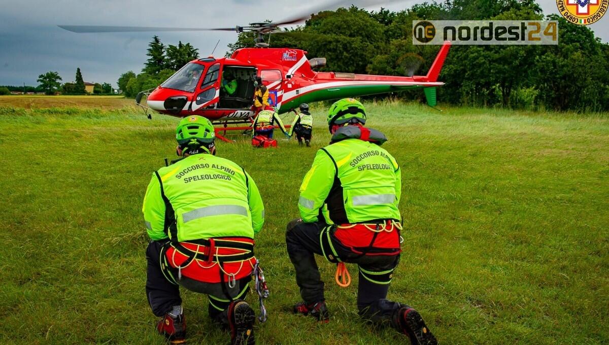 Escursionisti dispersi a Forni di Sopra: intervento di recupero in corso - 