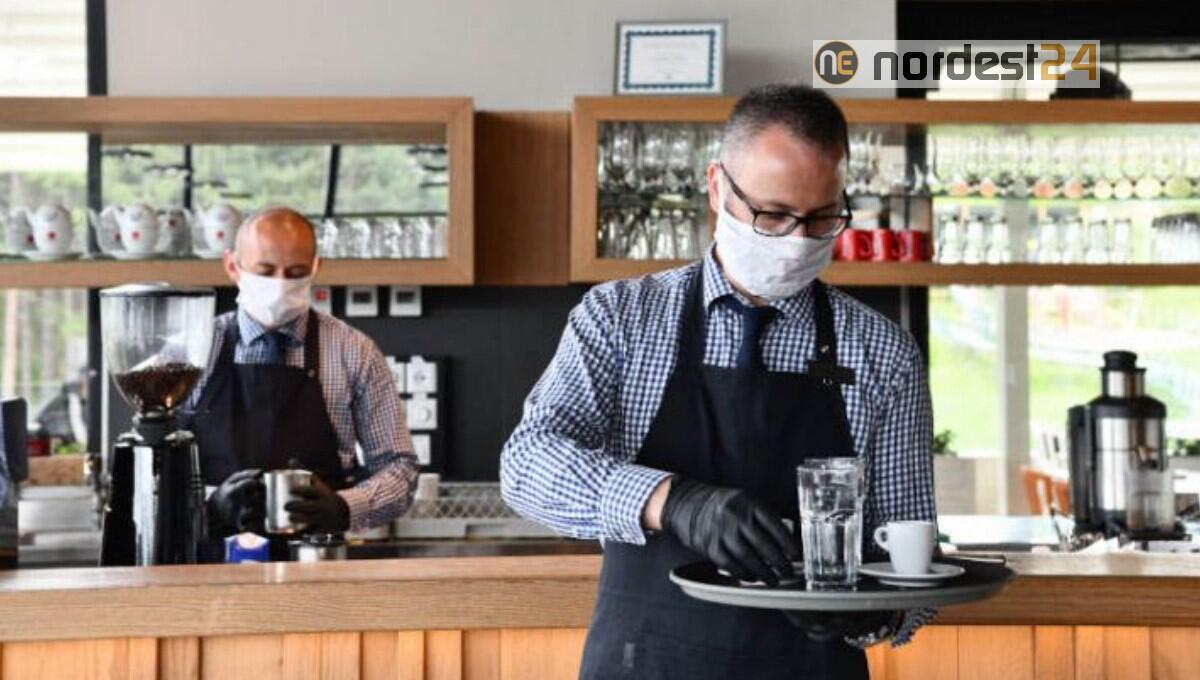 Bassetti e Fontana, "Green pass per accedere a Bar, ristoranti, treni e cinema" - 