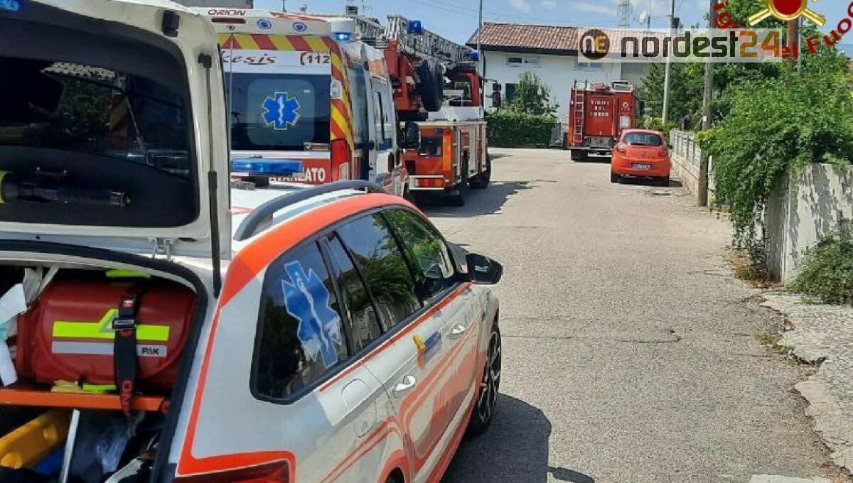 Incendio in abitazione a Porcia: soccorsi mamma e figlio disabile - 