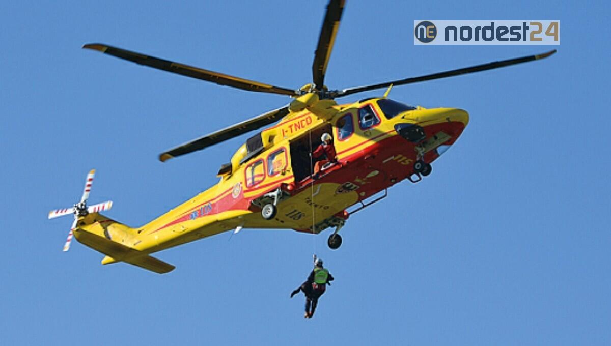 Scivola e ruzzola in una scarpata finendo nel torrente sottostante: soccorso 51enne - 