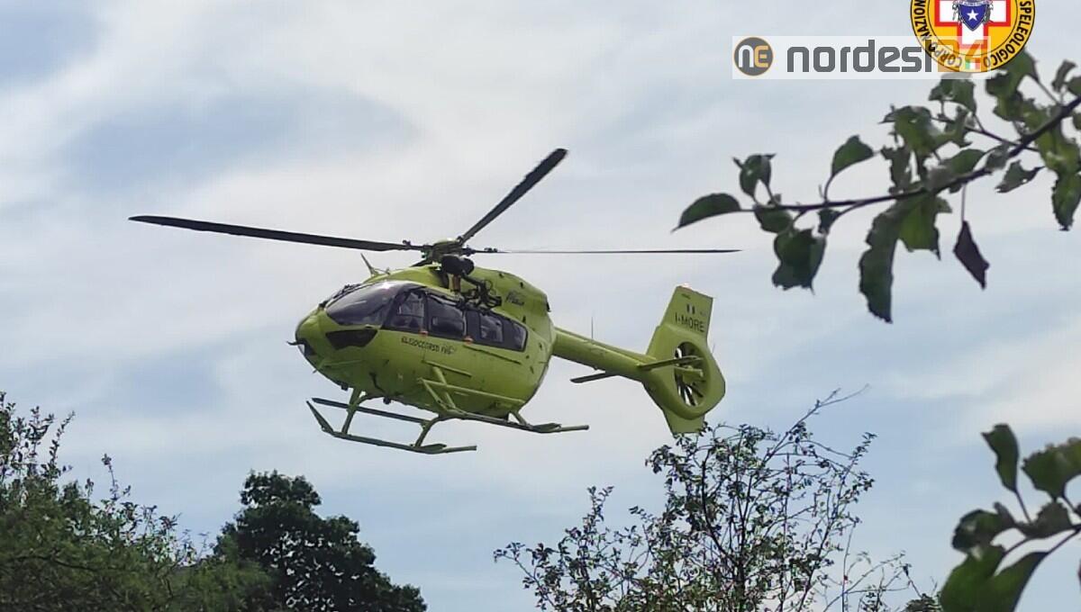 Bimba tedesca cade e si ferisce sul sentiero delle cascate a Montenars (Ud) - 