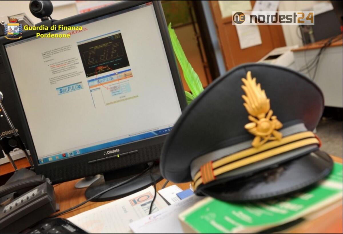 Dipendente pubblico infedele sottrae 80mila euro dalle casse di due scuole - 