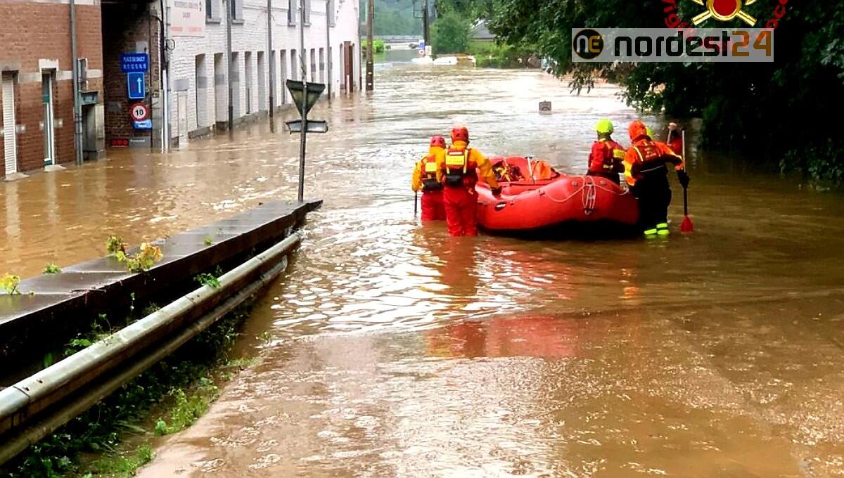 Già al lavoro in Belgio i pompieri partiti da Venezia ieri sera - 