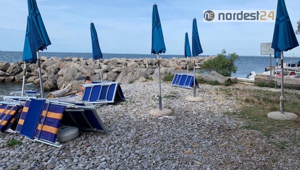 Ombrelloni e lettini a pagamento su area demaniale: sequestro e denuncia - 