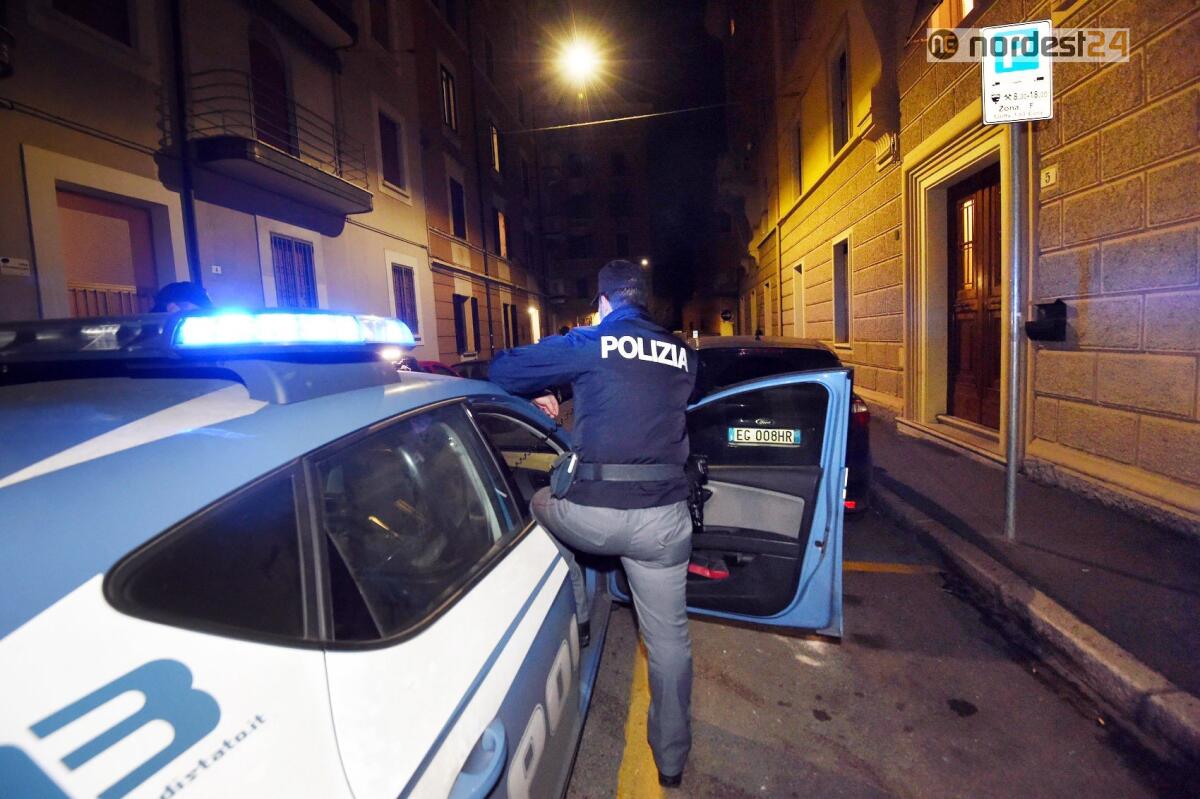 Festa abusiva in appartamento con musica alto volume e schiamazzi, poi aggrediscono la Polizia - 