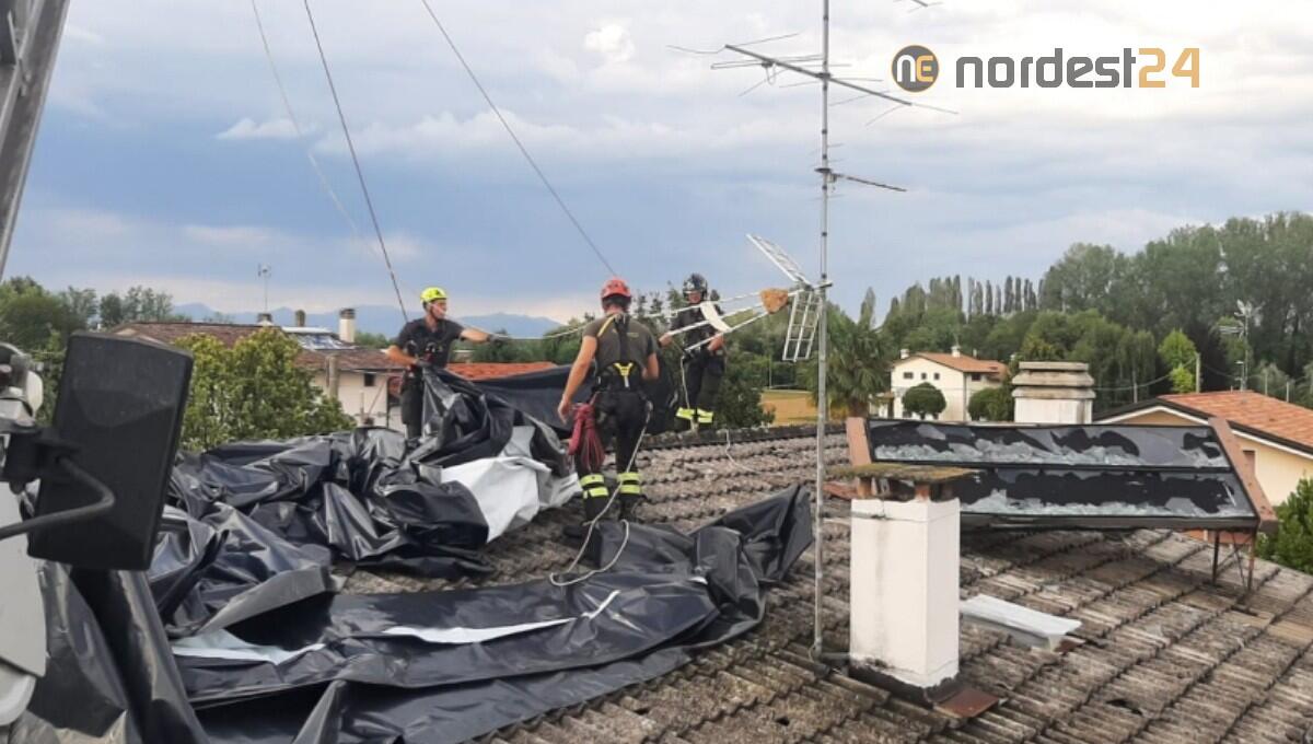 Forte grandinata, lavoro senza sosta da ieri per i vigili del fuoco di Pordenone - 