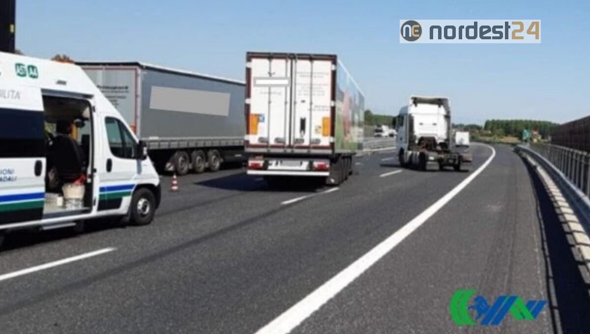 Passante di Mestre, tir perde il rimorchio: traffico in tilt - 