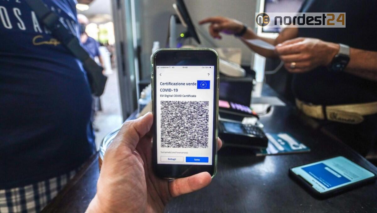 Pordenone, verifiche “green pass”: controllati 77 locali e 102 clienti in possesso di certificazione - 