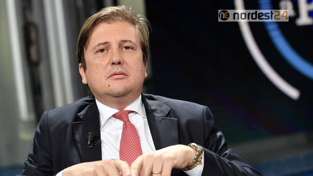 Vaccino: Sileri, in poche settimane avremo 90% immunizzati - 