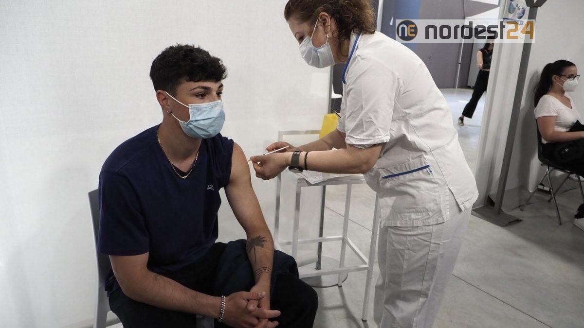 Vaccini: il 74% degli over 12 in Fvg ha ricevuto almeno la prima dose - 