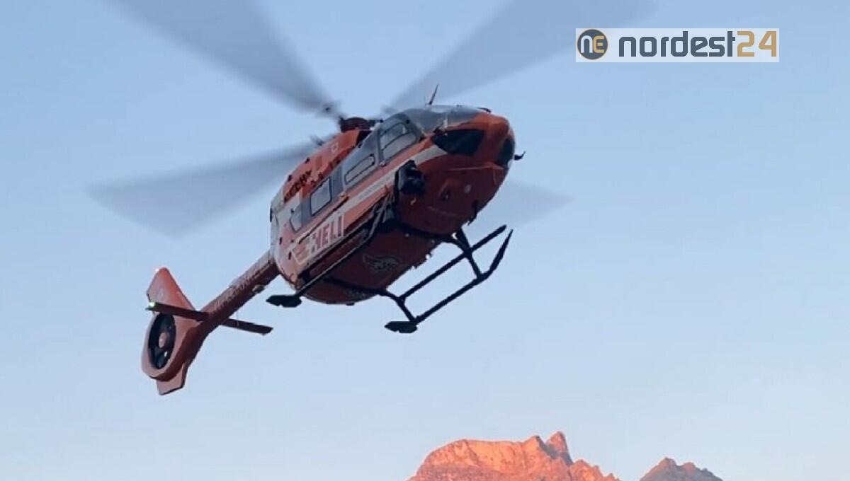 Recuperata coppia di escursionisti in un canale, tutta la notte sotto la pioggia - 