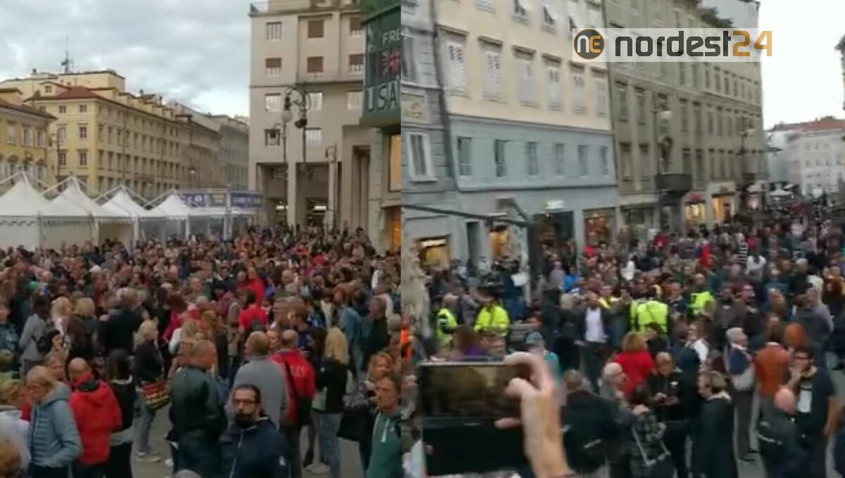 No Green pass, oltre cinquemila persone in piazza a Trieste - 