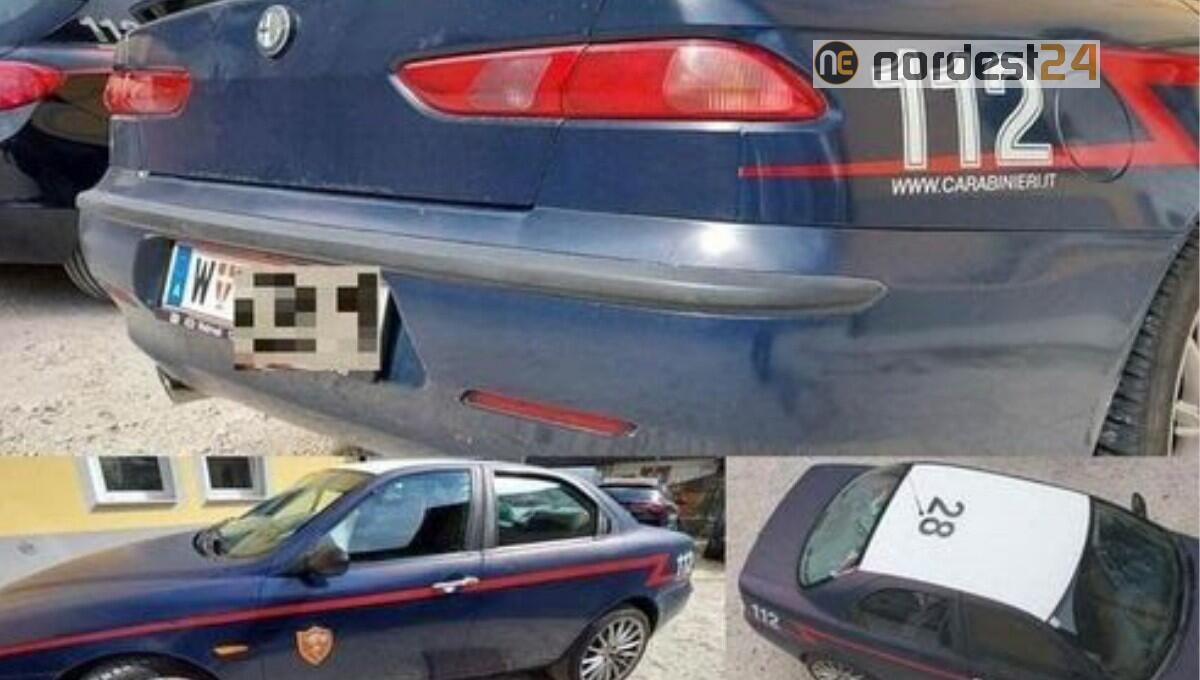 Viaggiano con una finta gazzella dei carabinieri: sorpresi dai 'veri' militari - 