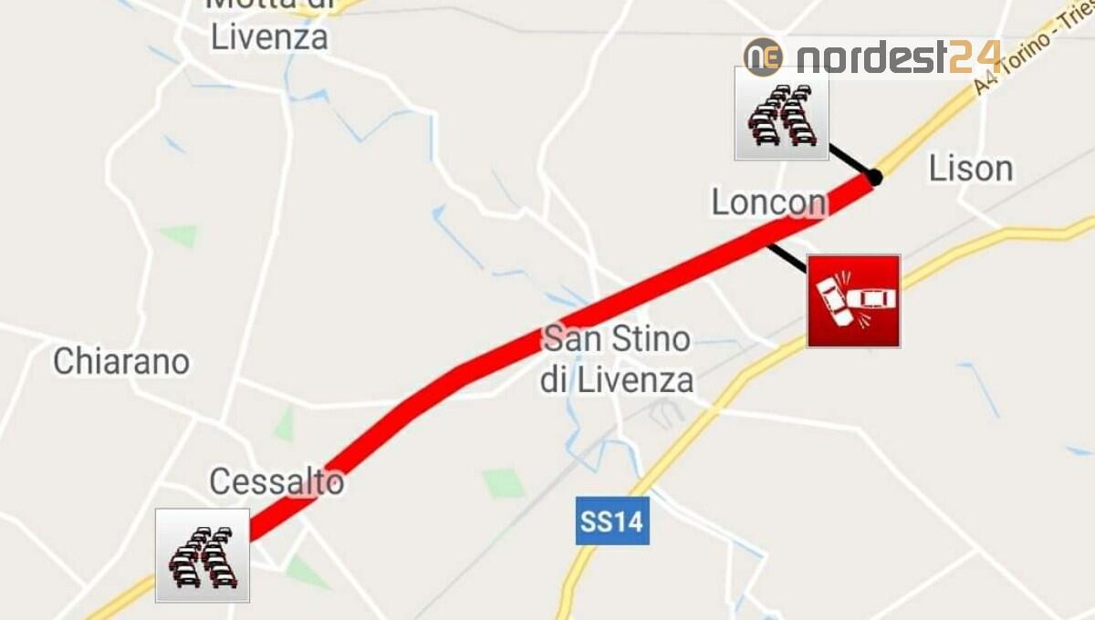 Tamponamento tra Tir in A4: deceduto uno dei conducenti - 