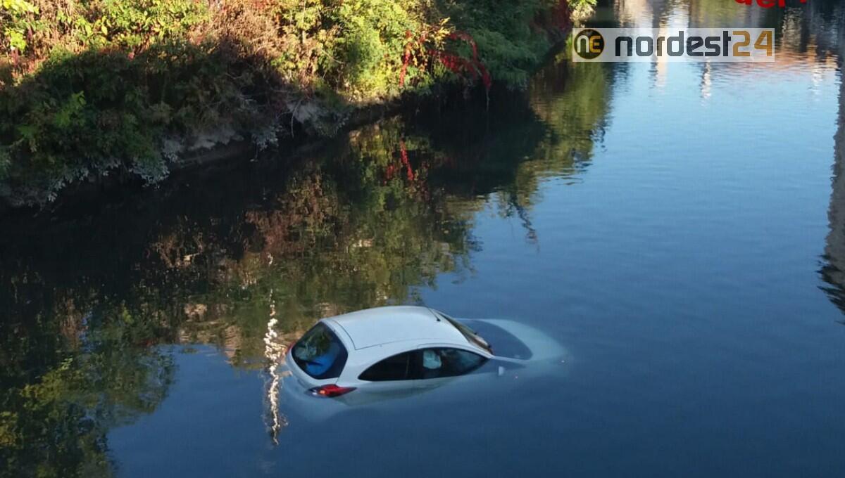 Portogruaro. Dimentica il freno a mano, l'auto finisce nel fiume Lemene - 